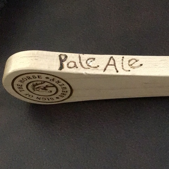 🐎🍻 Sign of the Horse Brewing Beer Taps, Set of Two - Picture 4 of 5